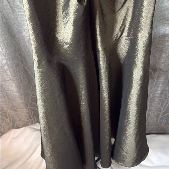 R&M RICHARDS SILVER HALTER GOWN SIZE 16 – BEADED NECKLINE - Picture 12 of 12